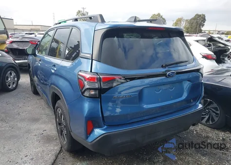 2025 Subaru Forester Premium z USA, uszkodzony, nr VIN JF2SLDDC2SH425558